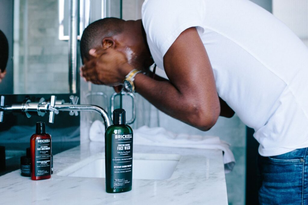 how to use cleanser on face